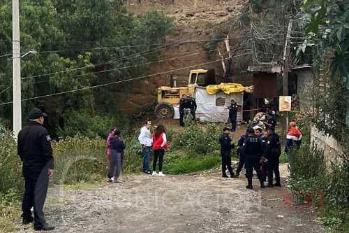 Máquina cae en construcción de Ciudad de las Mujeres en La Paz y muere el operador